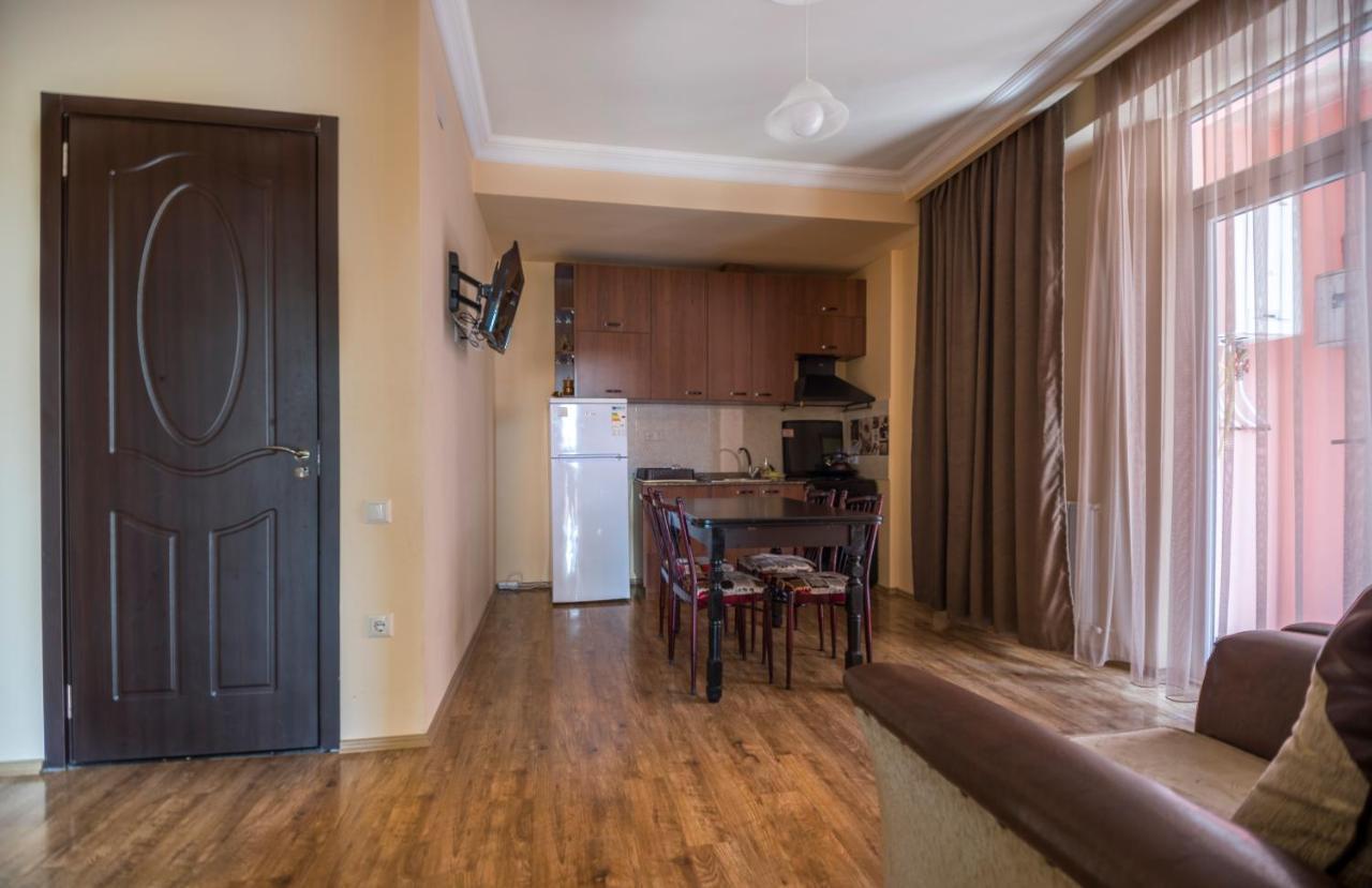 Apartment Chavchavadze Батумі Екстер'єр фото
