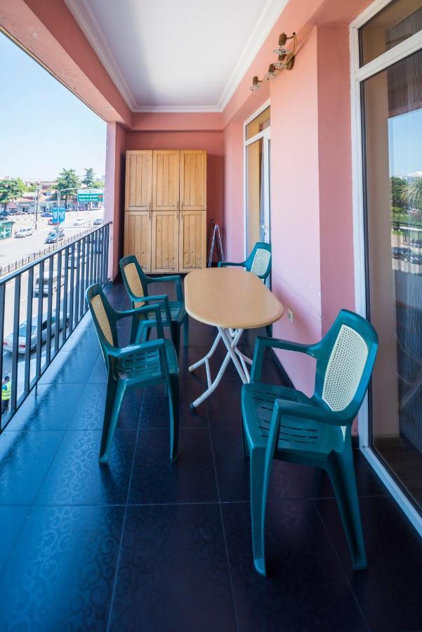 Apartment Chavchavadze Батумі Екстер'єр фото